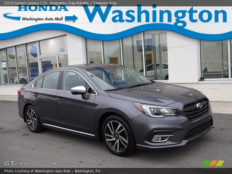 Magnetite Gray Metallic / Titanium Gray 2019 Subaru Legacy 2.5i