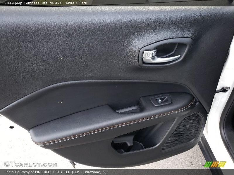White / Black 2019 Jeep Compass Latitude 4x4
