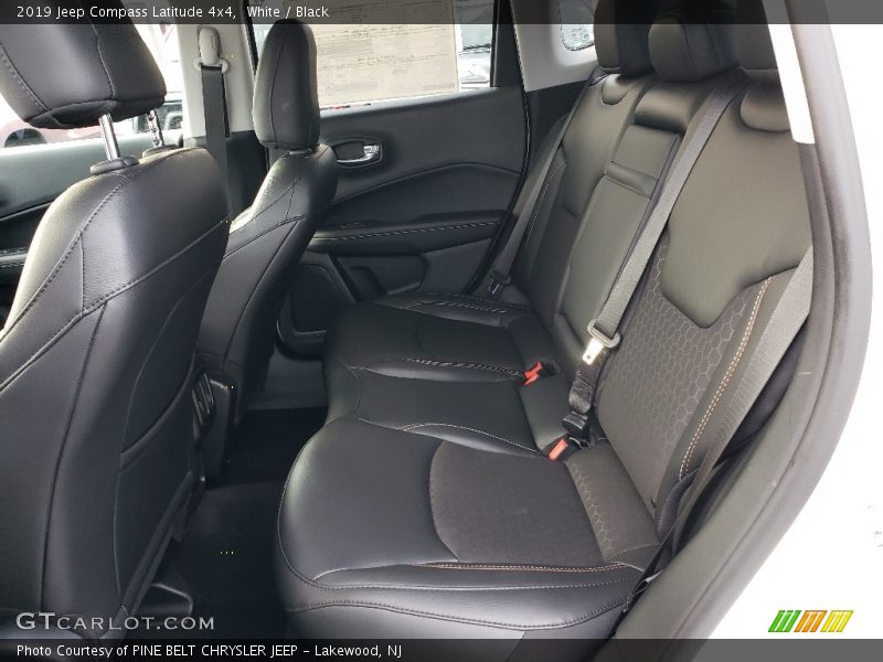 White / Black 2019 Jeep Compass Latitude 4x4