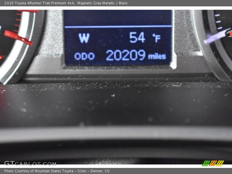 Magnetic Gray Metallic / Black 2016 Toyota 4Runner Trail Premium 4x4