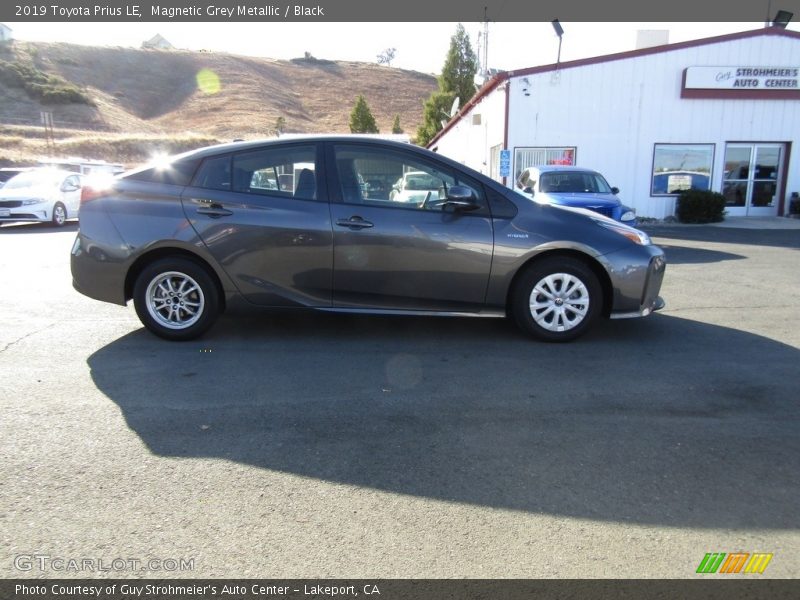 Magnetic Grey Metallic / Black 2019 Toyota Prius LE