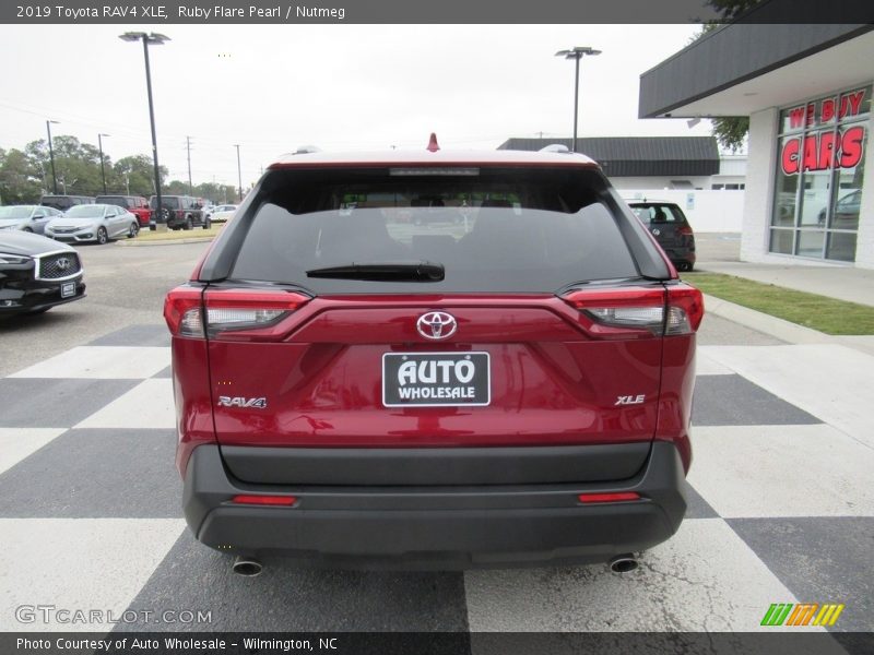 Ruby Flare Pearl / Nutmeg 2019 Toyota RAV4 XLE