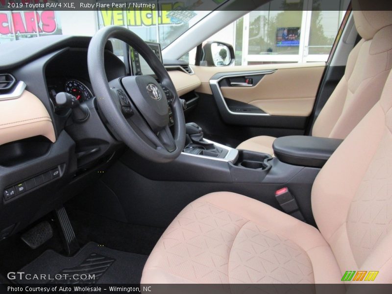 Ruby Flare Pearl / Nutmeg 2019 Toyota RAV4 XLE
