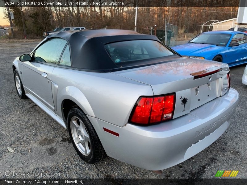 Silver Metallic / Medium Graphite 2004 Ford Mustang Convertible