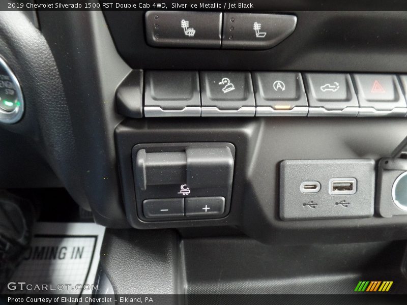 Controls of 2019 Silverado 1500 RST Double Cab 4WD