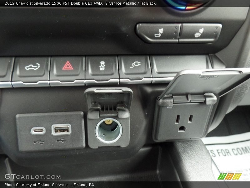 Controls of 2019 Silverado 1500 RST Double Cab 4WD