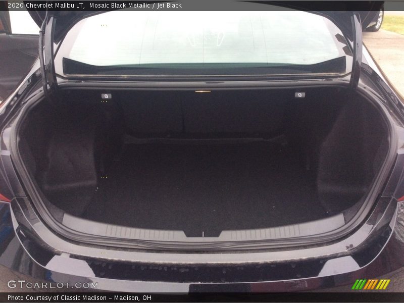Mosaic Black Metallic / Jet Black 2020 Chevrolet Malibu LT
