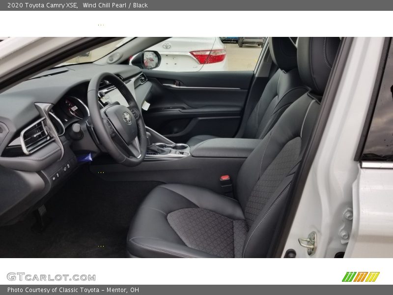 Wind Chill Pearl / Black 2020 Toyota Camry XSE