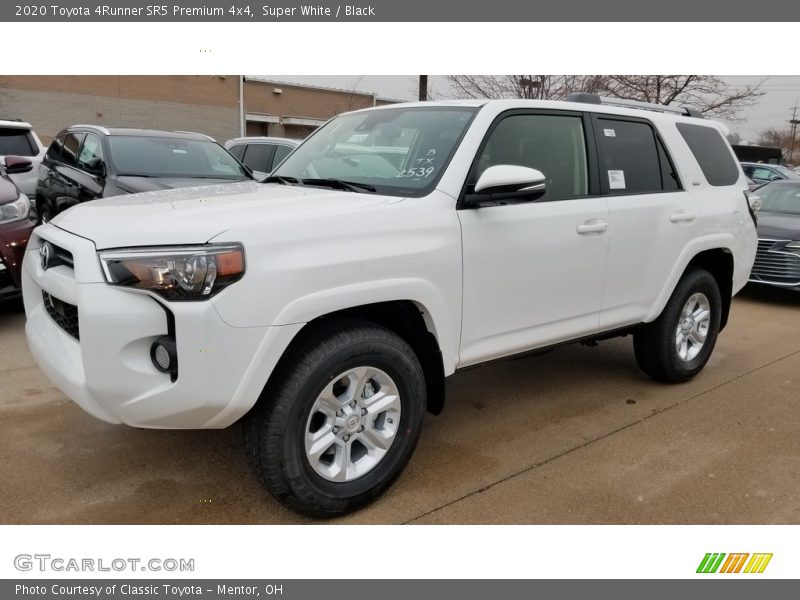 Super White / Black 2020 Toyota 4Runner SR5 Premium 4x4