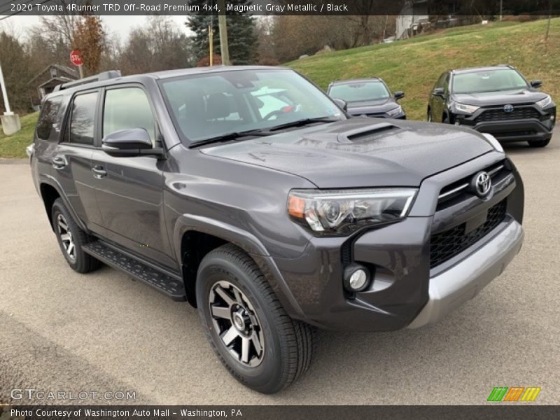 Front 3/4 View of 2020 4Runner TRD Off-Road Premium 4x4
