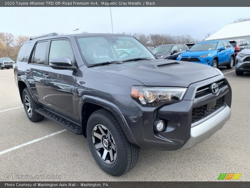 Front 3/4 View of 2020 4Runner TRD Off-Road Premium 4x4