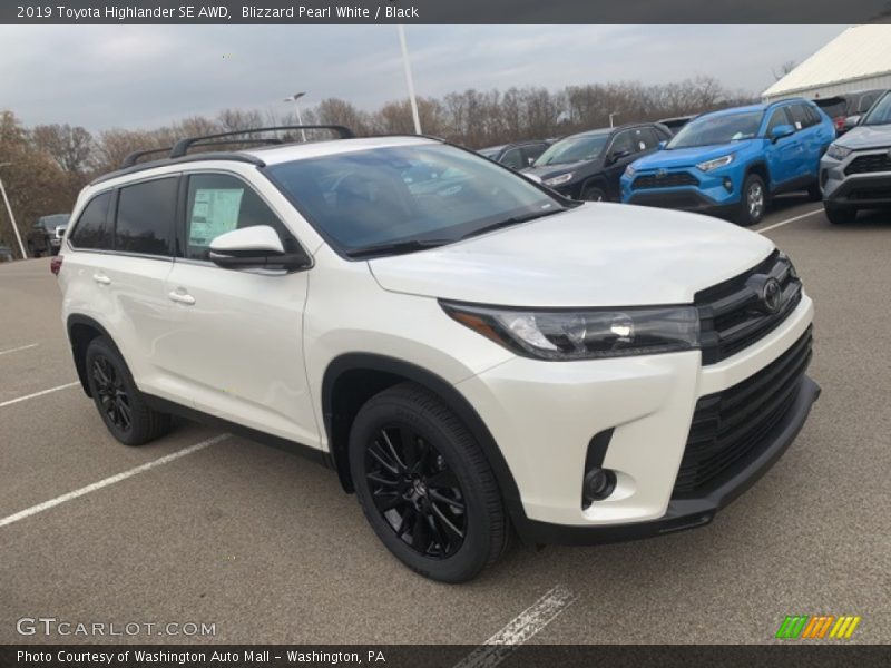 Blizzard Pearl White / Black 2019 Toyota Highlander SE AWD