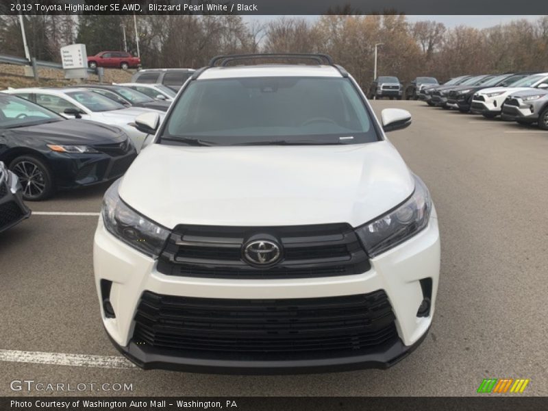Blizzard Pearl White / Black 2019 Toyota Highlander SE AWD