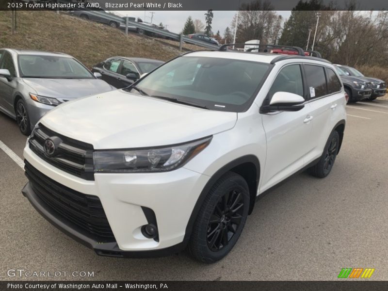 Blizzard Pearl White / Black 2019 Toyota Highlander SE AWD