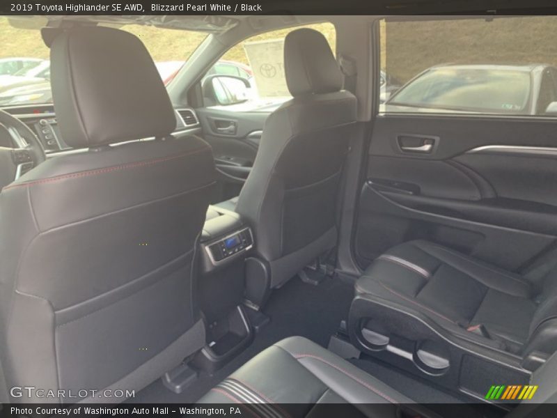 Blizzard Pearl White / Black 2019 Toyota Highlander SE AWD