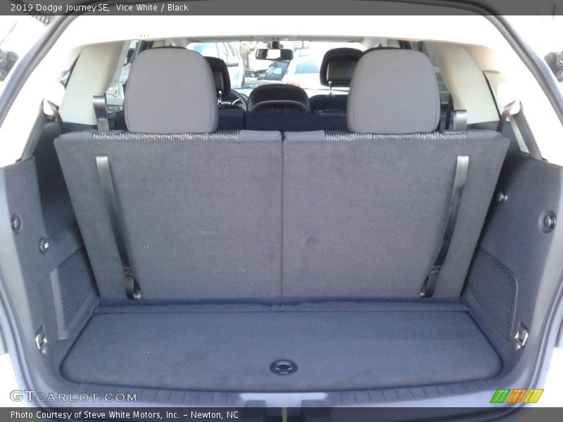 Vice White / Black 2019 Dodge Journey SE