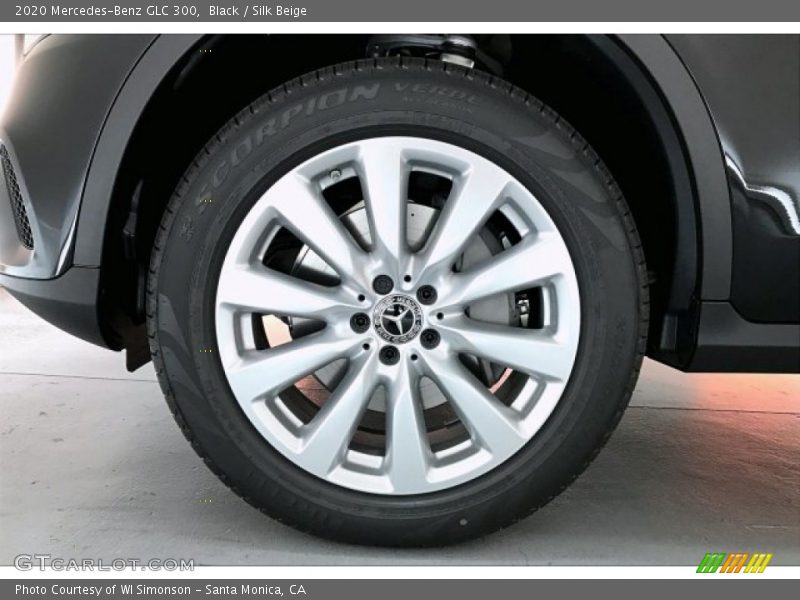 Black / Silk Beige 2020 Mercedes-Benz GLC 300