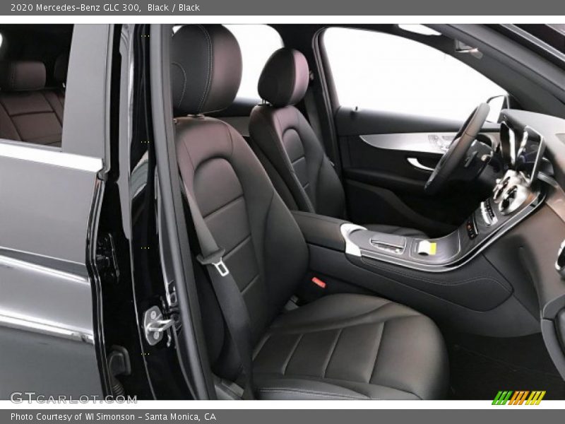 Black / Black 2020 Mercedes-Benz GLC 300