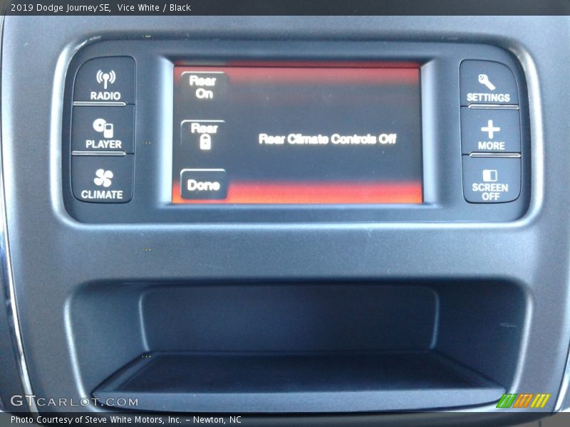 Vice White / Black 2019 Dodge Journey SE