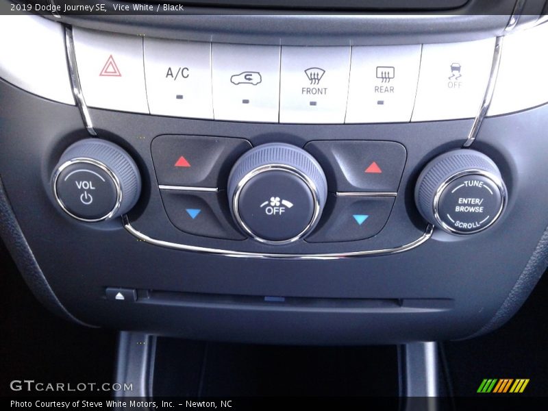 Vice White / Black 2019 Dodge Journey SE