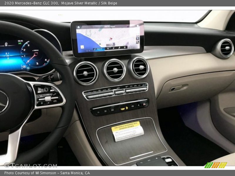 Mojave Silver Metallic / Silk Beige 2020 Mercedes-Benz GLC 300
