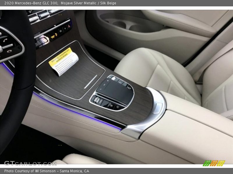 Mojave Silver Metallic / Silk Beige 2020 Mercedes-Benz GLC 300