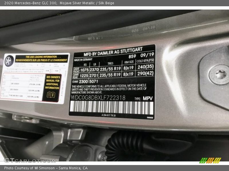 Mojave Silver Metallic / Silk Beige 2020 Mercedes-Benz GLC 300