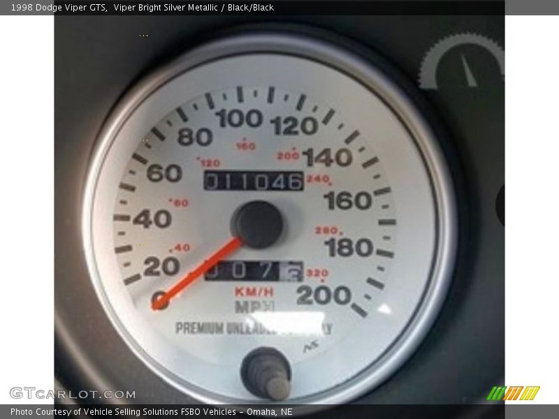 Viper Bright Silver Metallic / Black/Black 1998 Dodge Viper GTS