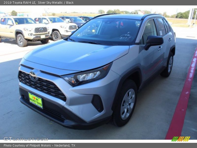 Silver Sky Metallic / Black 2019 Toyota RAV4 LE