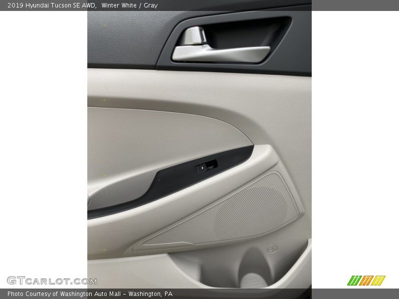 Winter White / Gray 2019 Hyundai Tucson SE AWD