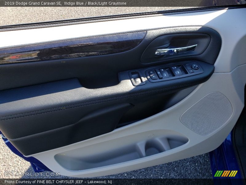 Indigo Blue / Black/Light Graystone 2019 Dodge Grand Caravan SE