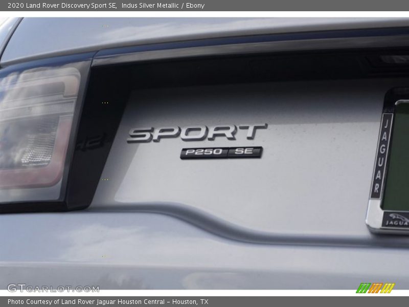 Indus Silver Metallic / Ebony 2020 Land Rover Discovery Sport SE