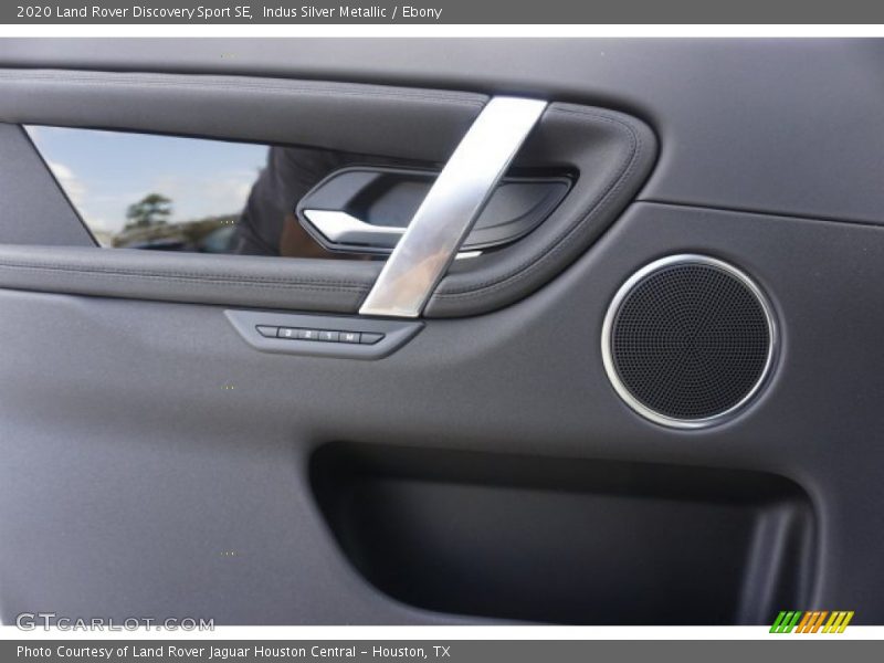 Indus Silver Metallic / Ebony 2020 Land Rover Discovery Sport SE