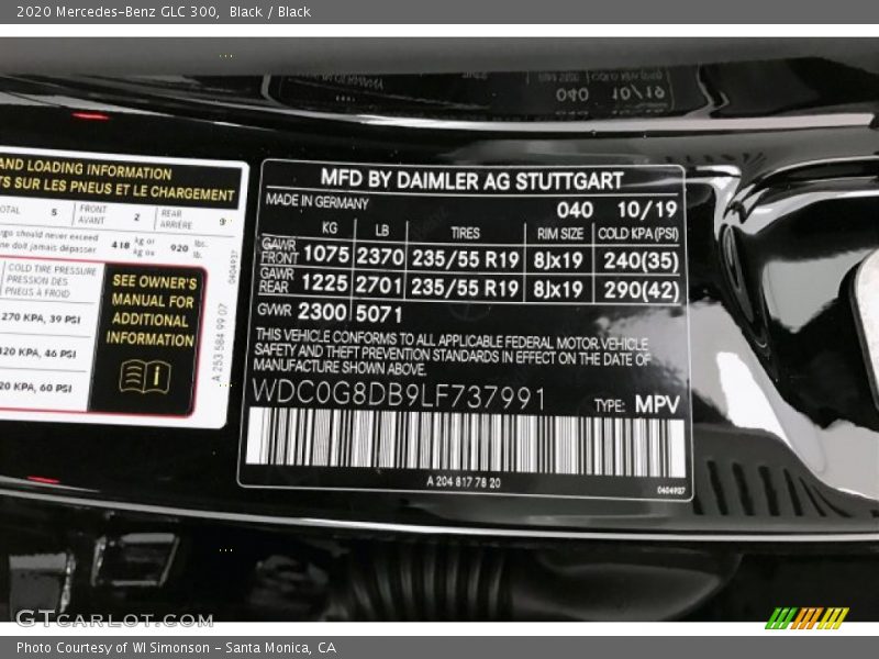 Black / Black 2020 Mercedes-Benz GLC 300