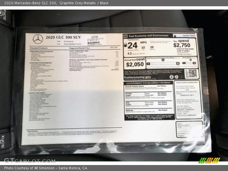 Graphite Grey Metallic / Black 2020 Mercedes-Benz GLC 300