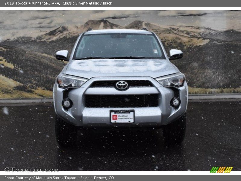 Classic Silver Metallic / Black 2019 Toyota 4Runner SR5 4x4