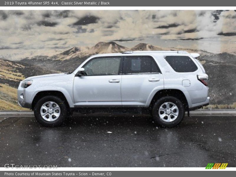 Classic Silver Metallic / Black 2019 Toyota 4Runner SR5 4x4