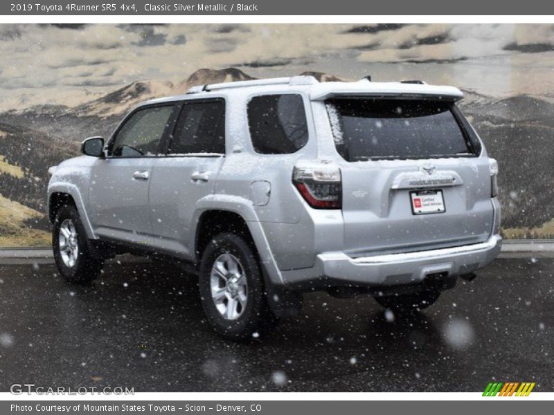Classic Silver Metallic / Black 2019 Toyota 4Runner SR5 4x4