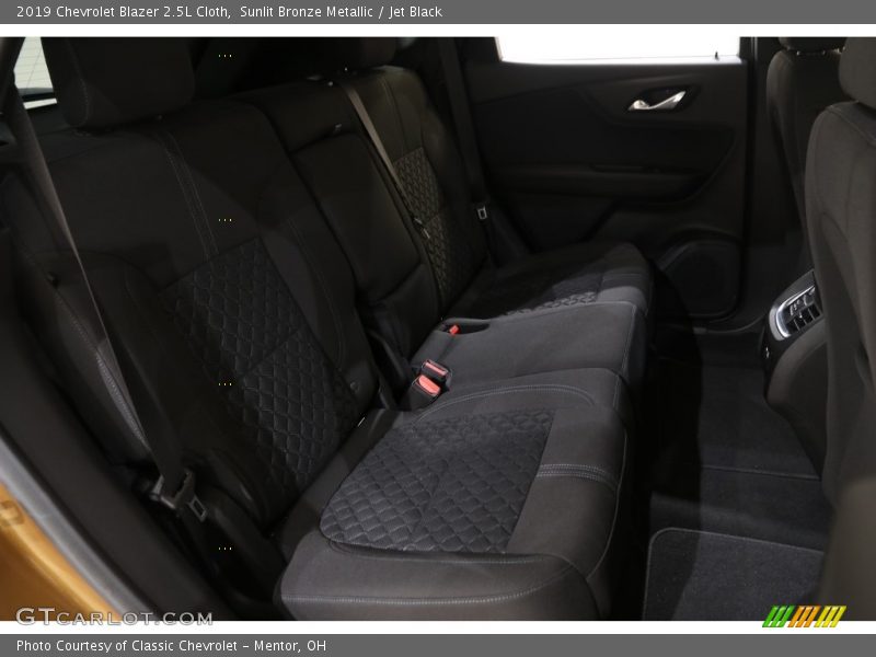 Sunlit Bronze Metallic / Jet Black 2019 Chevrolet Blazer 2.5L Cloth