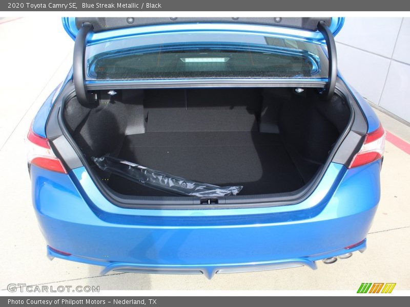 Blue Streak Metallic / Black 2020 Toyota Camry SE