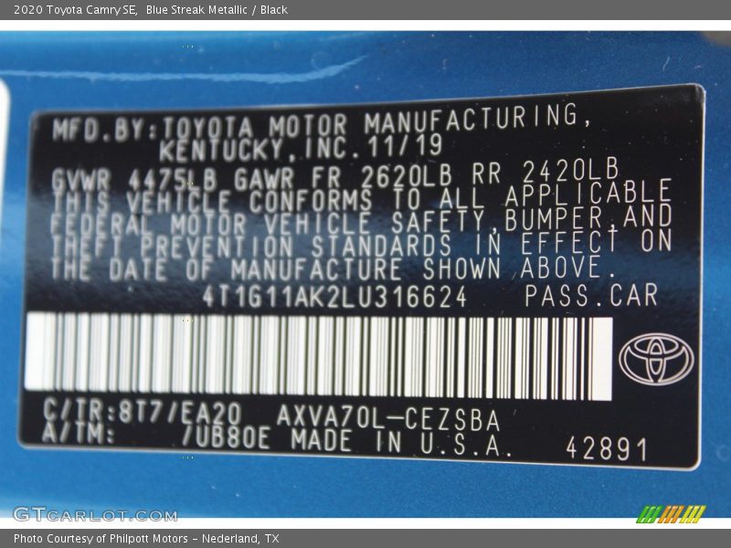 Blue Streak Metallic / Black 2020 Toyota Camry SE