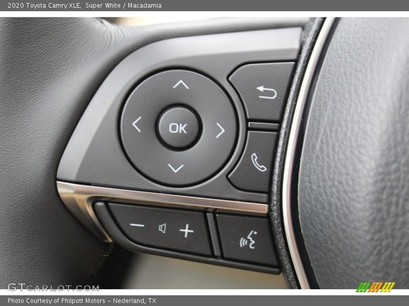 Super White / Macadamia 2020 Toyota Camry XLE