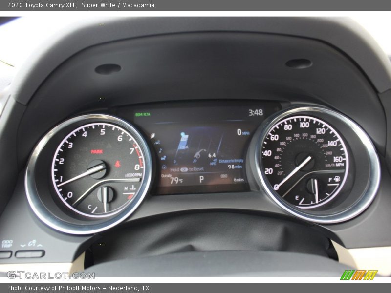 Super White / Macadamia 2020 Toyota Camry XLE