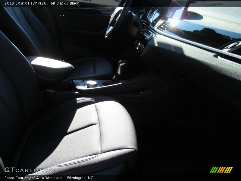 Jet Black / Black 2019 BMW X1 sDrive28i