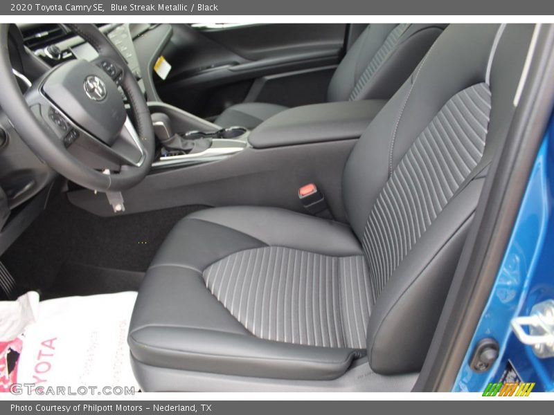 Blue Streak Metallic / Black 2020 Toyota Camry SE