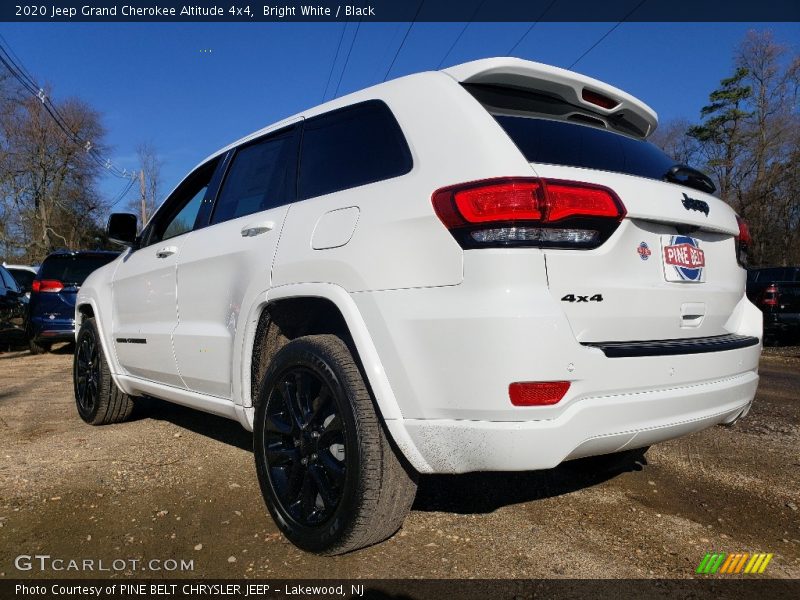 Bright White / Black 2020 Jeep Grand Cherokee Altitude 4x4