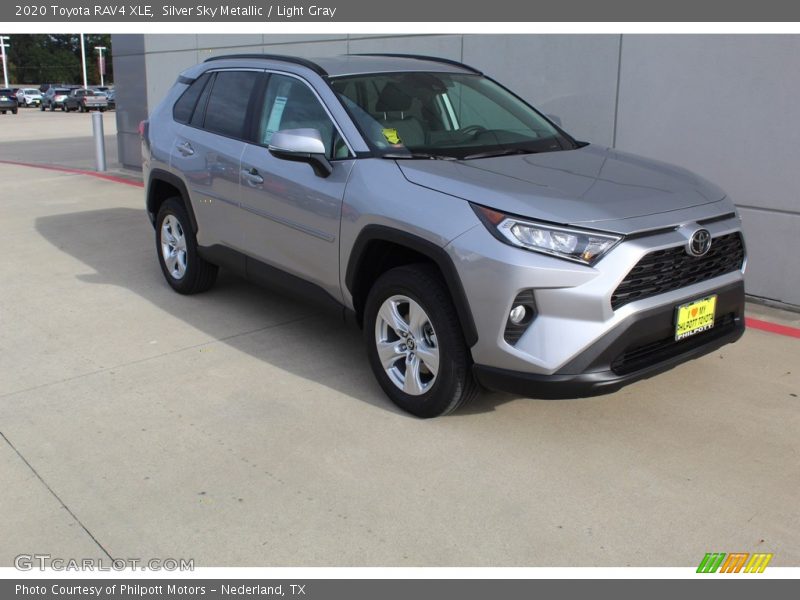 Silver Sky Metallic / Light Gray 2020 Toyota RAV4 XLE