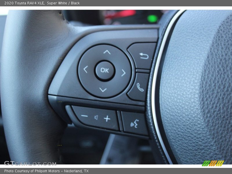 Super White / Black 2020 Toyota RAV4 XLE