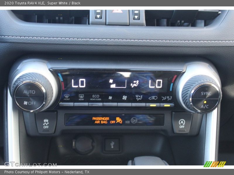 Super White / Black 2020 Toyota RAV4 XLE
