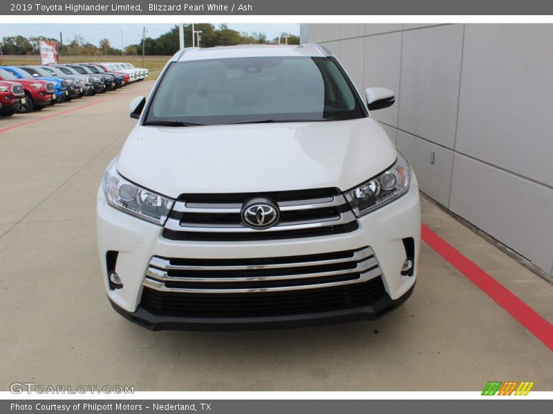 Blizzard Pearl White / Ash 2019 Toyota Highlander Limited